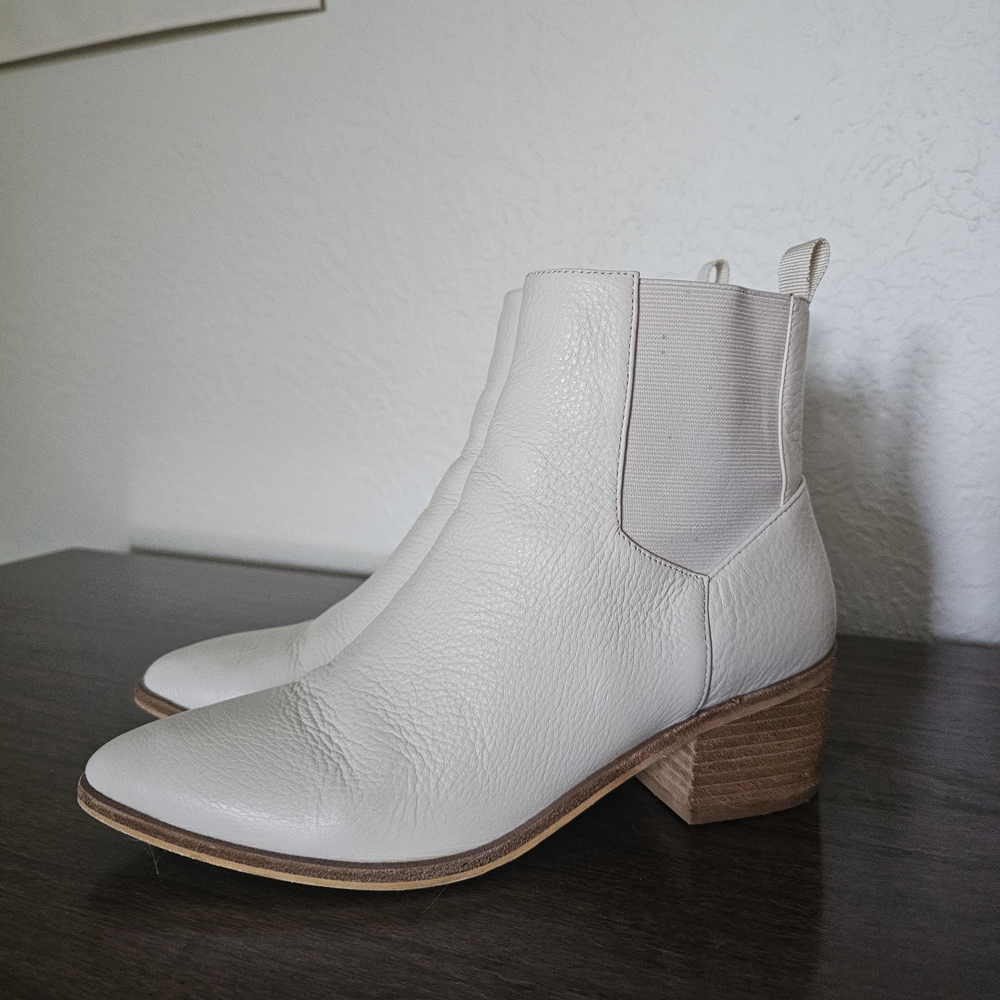 Women's White Leather Chelsea Ankle Boots